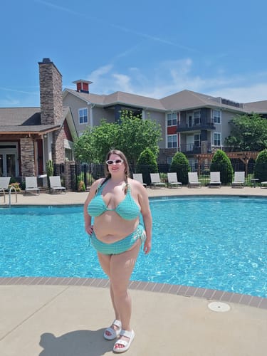 Customer photo review of Mint Julep Gingham Side Tie Bottom