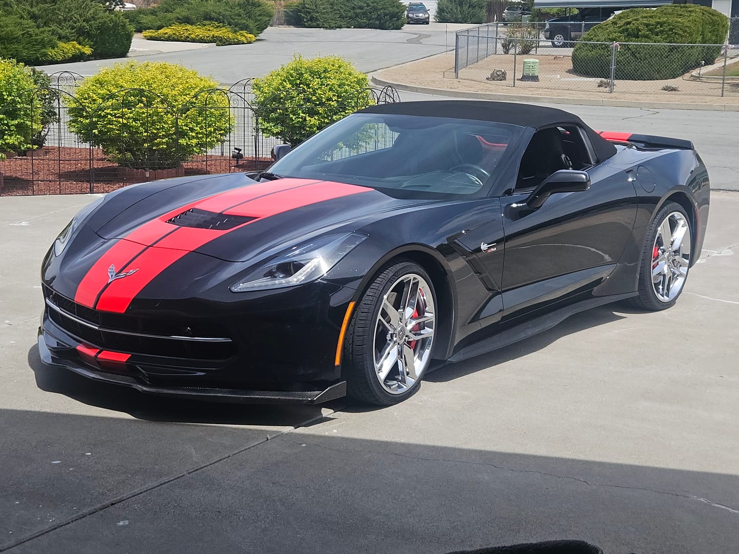 Customer photo review of Chevrolet Corvette C7 Stage 2 Front Splitter With Side End Caps