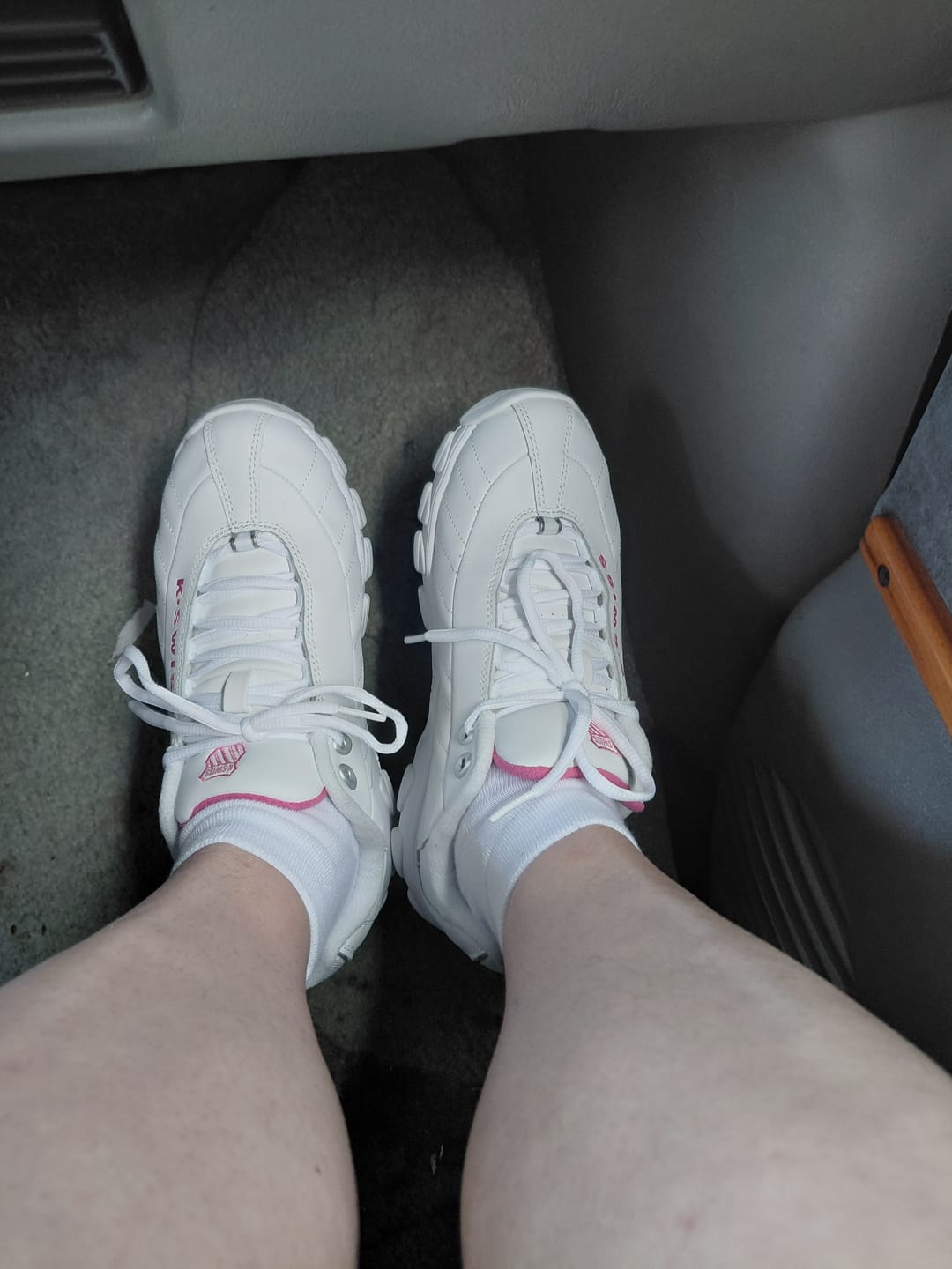 Customer photo review of 93426-156-W | ST329 CMF | WHITE/SHOCKING PINK