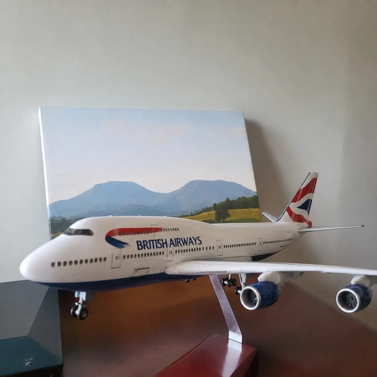 Customer photo review of British Airways Boeing 747 1:150 Scale Model