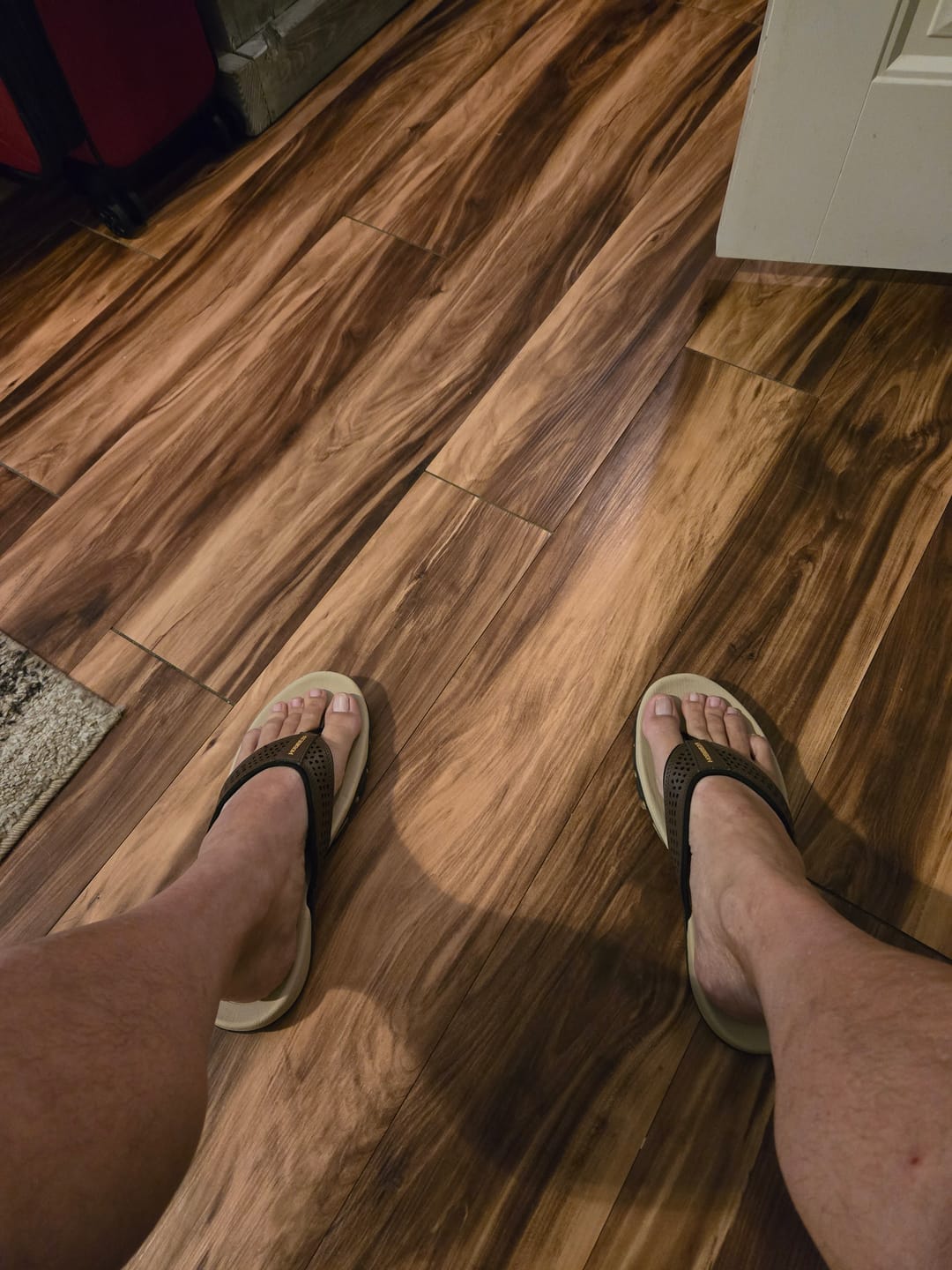 Customer photo review of Ramble Lite - Wide Toe Slippers