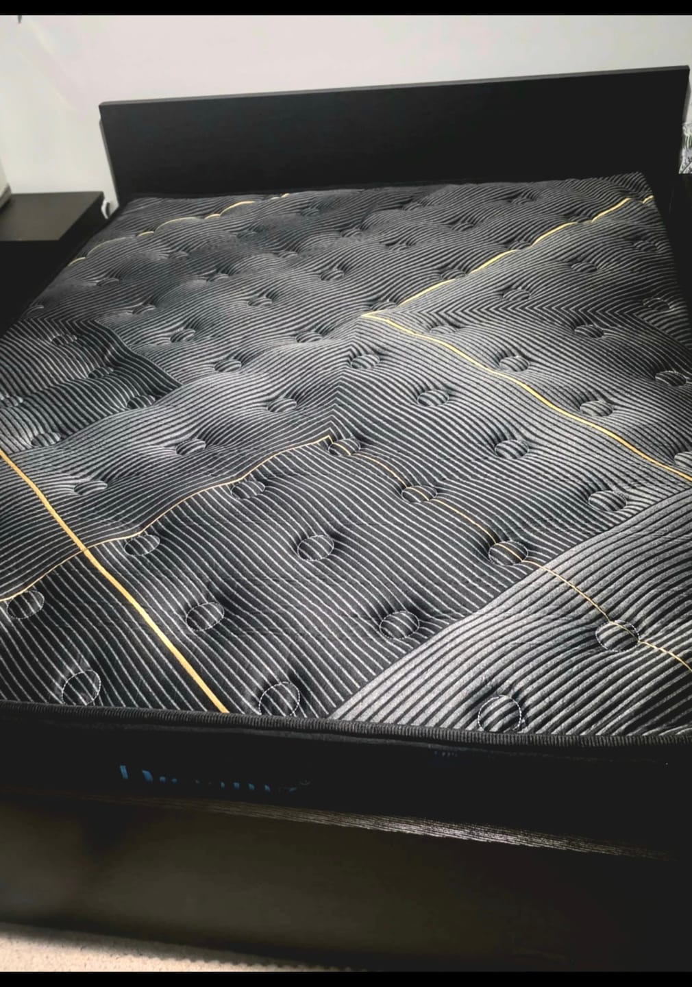 Customer photo review of Queen Size Mattress Black Bamboo Charcoal Fiber 35cm
