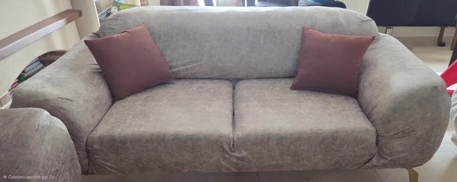 Customer photo review of Effet Cuir - Housses de Canapé Extensibles Imperméable