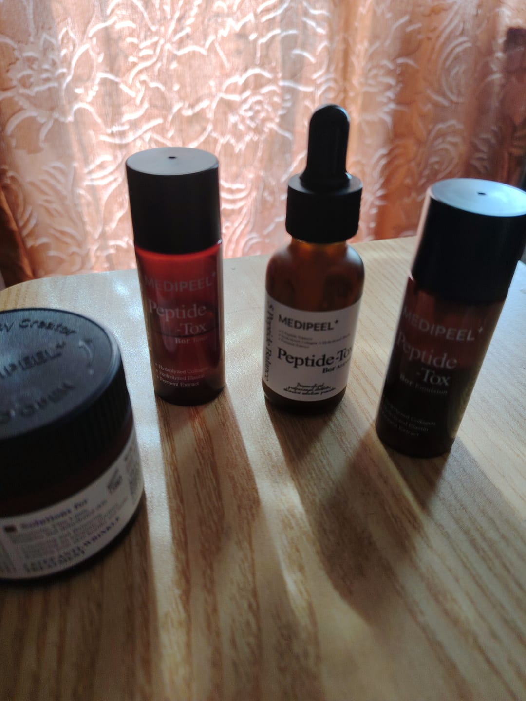 Customer photo review of Liftinga līdzekļu ar botoksa efektu komplekts Medi-Peel Peptide-Tox 5 Peptide Bor Multi Care Kit