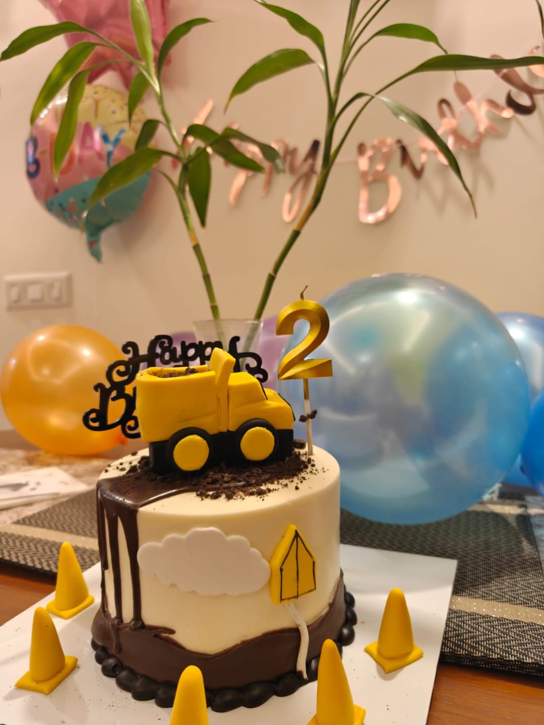 Customer photo review of Construction Theme Cake
