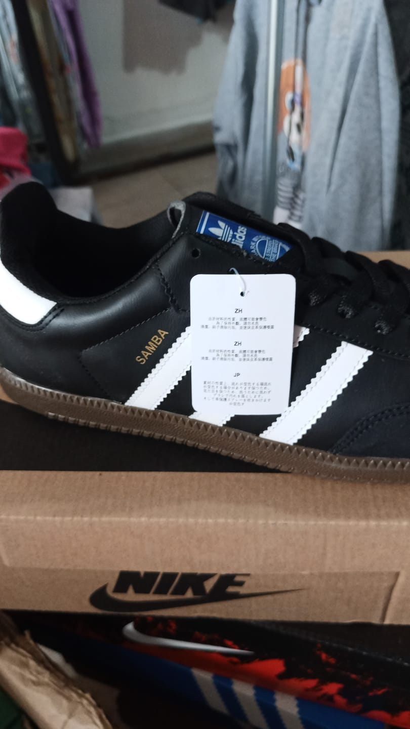 Customer photo review of Tenis Smb Og Negro Blanco