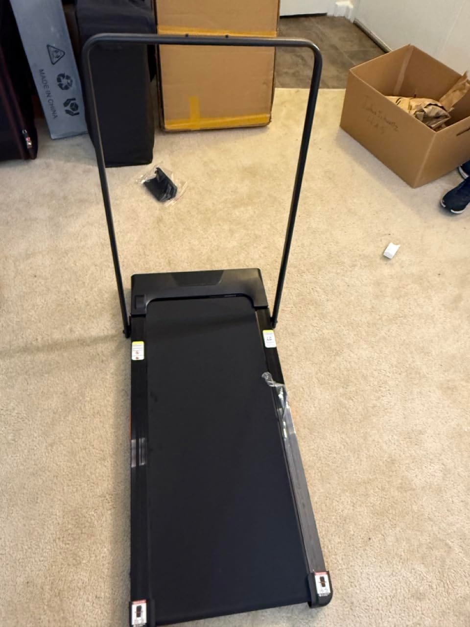 Customer photo review of Umay U18F Folding 3-in-1 Walking Pad with 10%/15% Incline 1-10 km/h