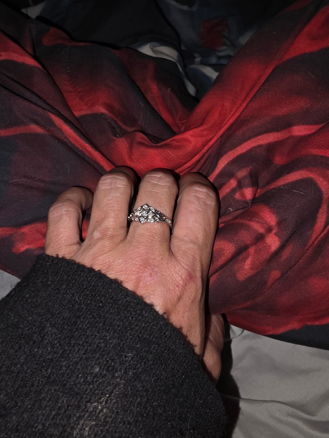 Customer photo review of Celtic Knot Moissanite Cluster Engagement Ring