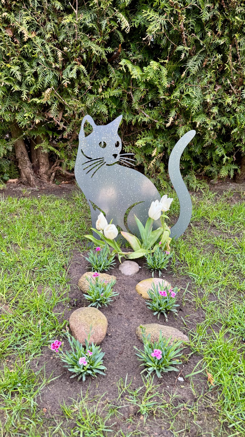 Customer photo review of Gartenstecker Katze sitzend