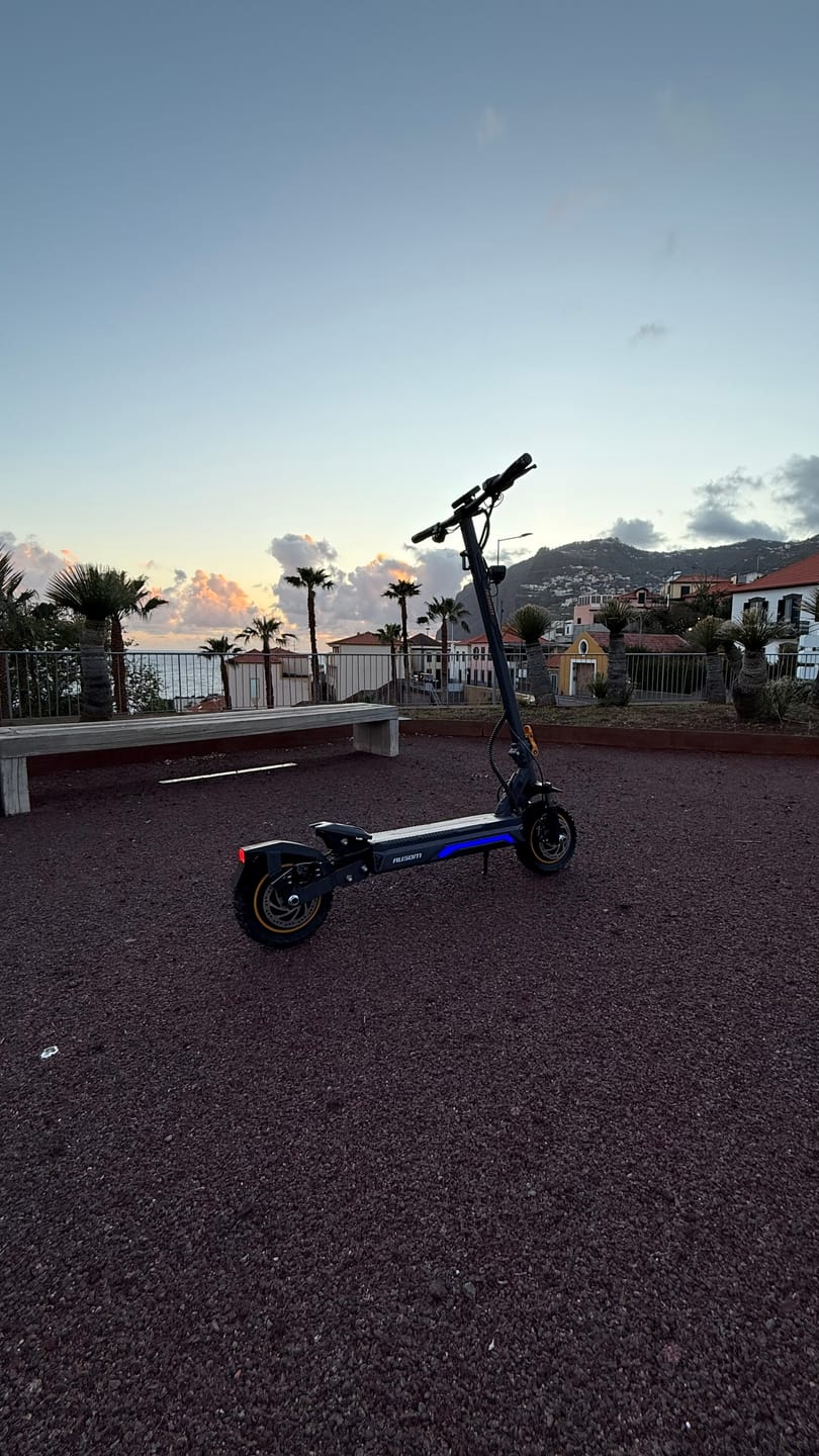 Customer photo review of Ausom K20 Pro (Laluz 2 Pro) Dual Motor E-Scooter