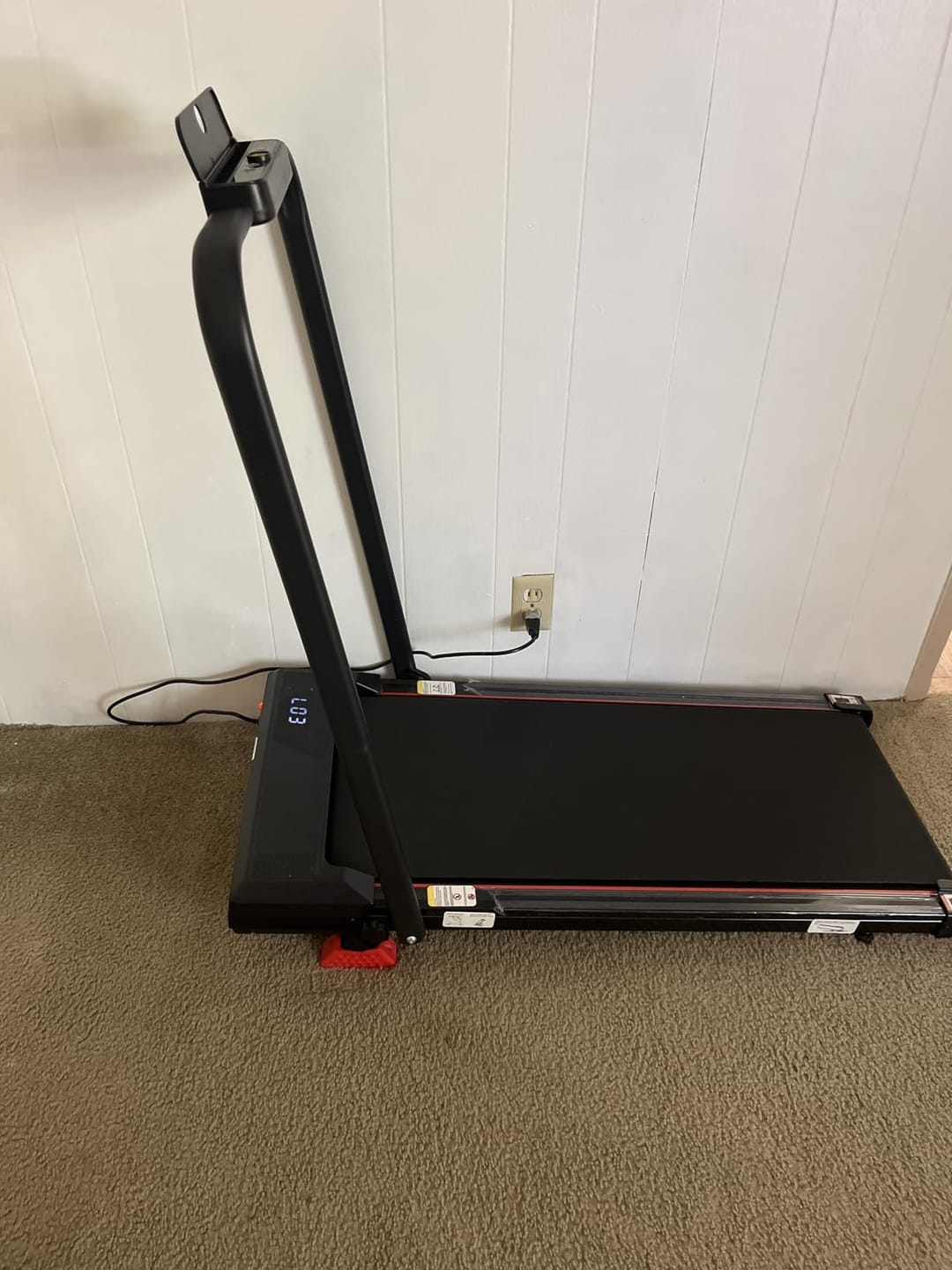 Customer photo review of Umay X5F Folding 3-in-1 Portable Treadmill with 16% Incline Max 10 KM/H