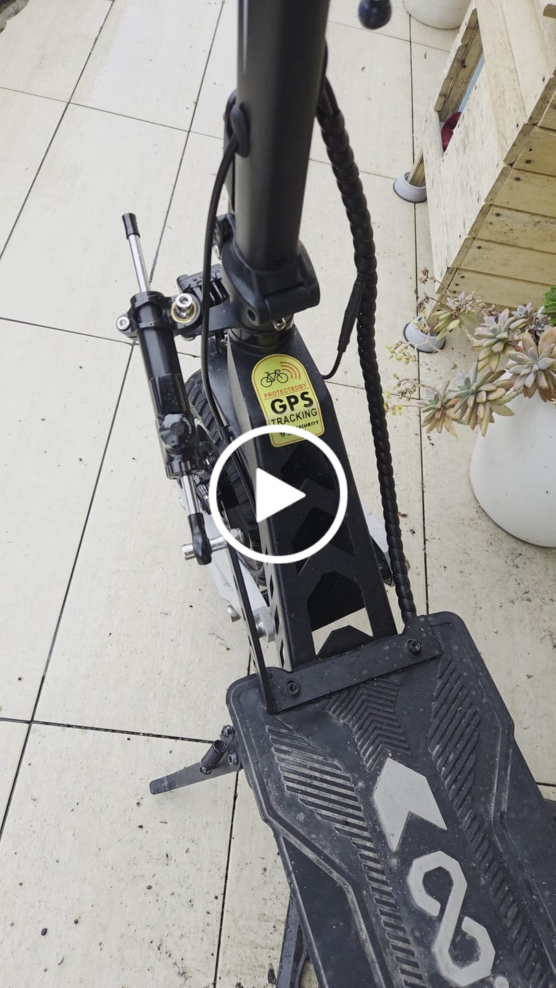 Customer video review of T10 Steering Damper