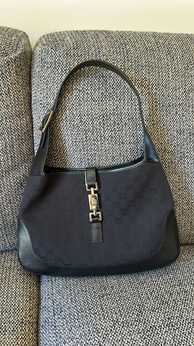 Customer photo review of Medium Jackie