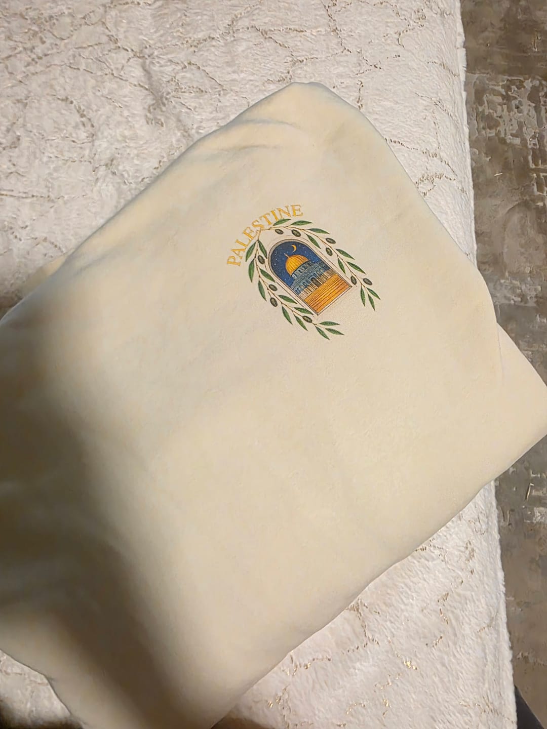 Customer photo review of QUDS Oversized Hoodie