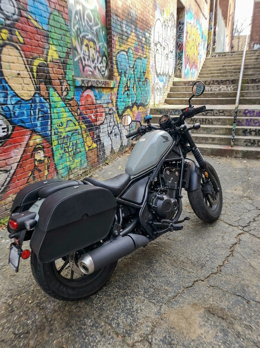 Customer photo review of 28L - Panzer Medium Quick Mount Honda Rebel 500 Leather Saddlebags