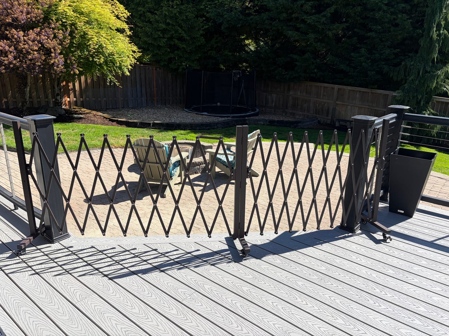 Customer photo review of Fairybaby Extra Wide Retractable Outdoor Dog Gate,Expandable Portable Fence