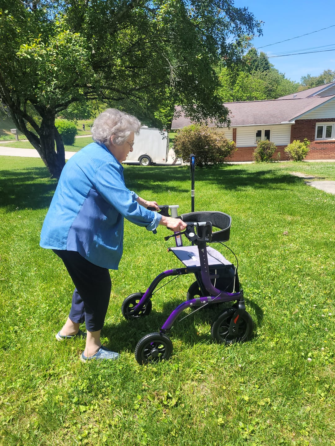 Customer photo review of HFK-9210KDB All Terrain Dual-Brake Rollator Walker 12" Wheels