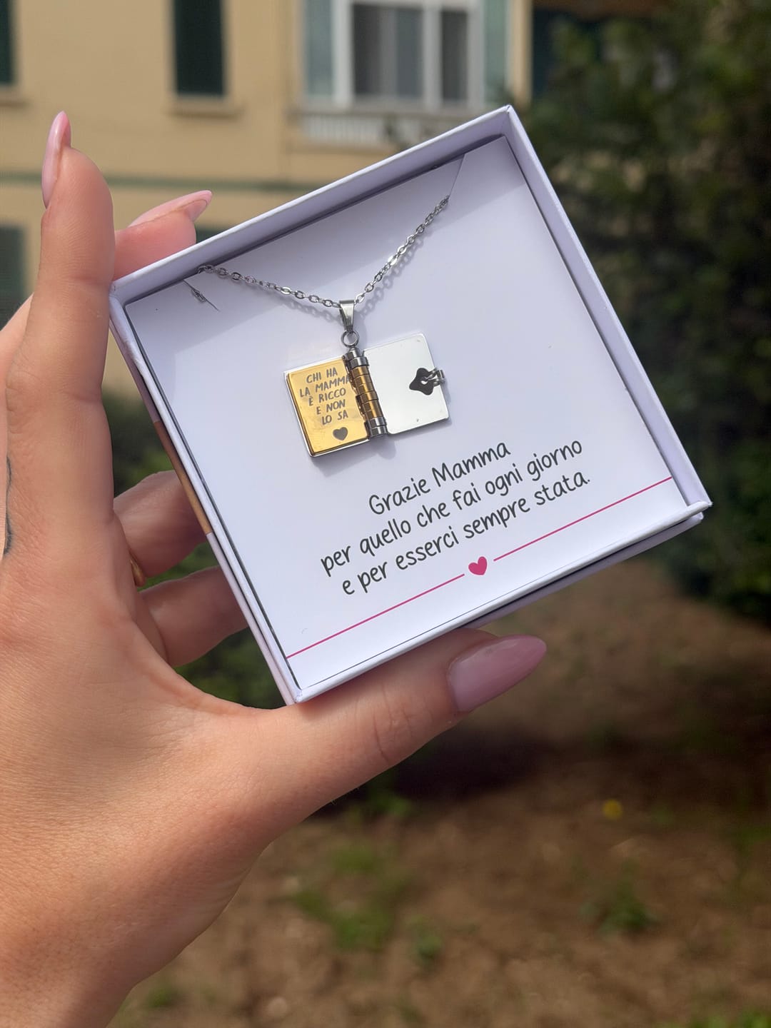 Customer photo review of Collana Libro con Dedica ✦ Per Te Mamma