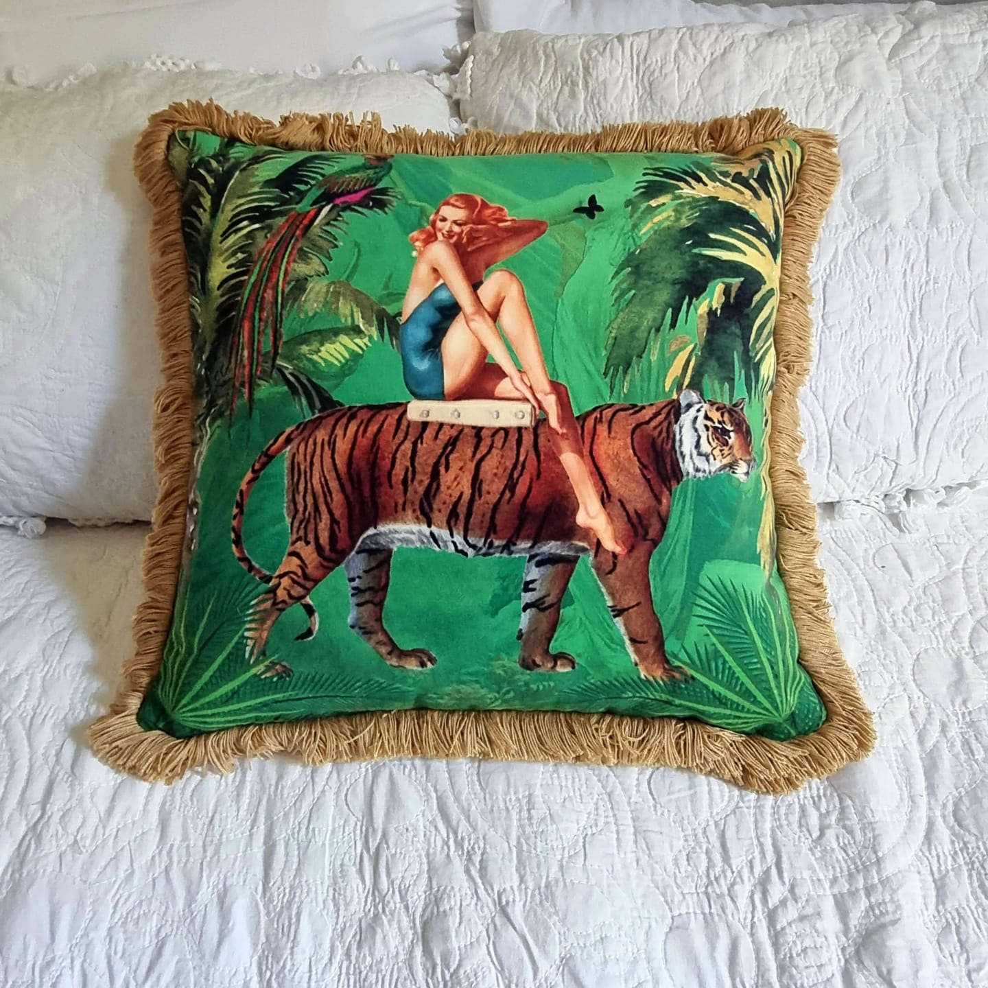 Customer photo review of Queen K Vintage Jungle Green Cushion with Fringe Trim