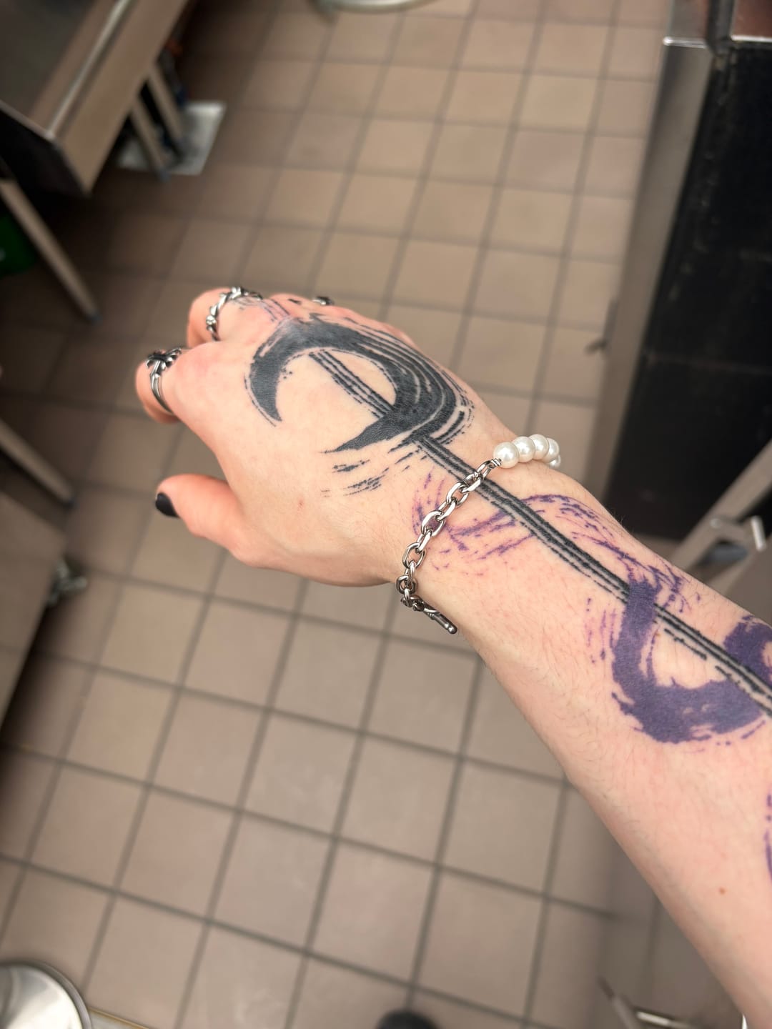 Customer photo review of Shell Pearl x Chain Bracelet