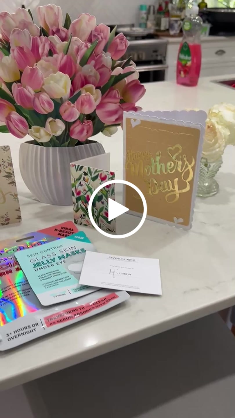 Customer video review of Tulip Kisses Pop-Up Bouquet