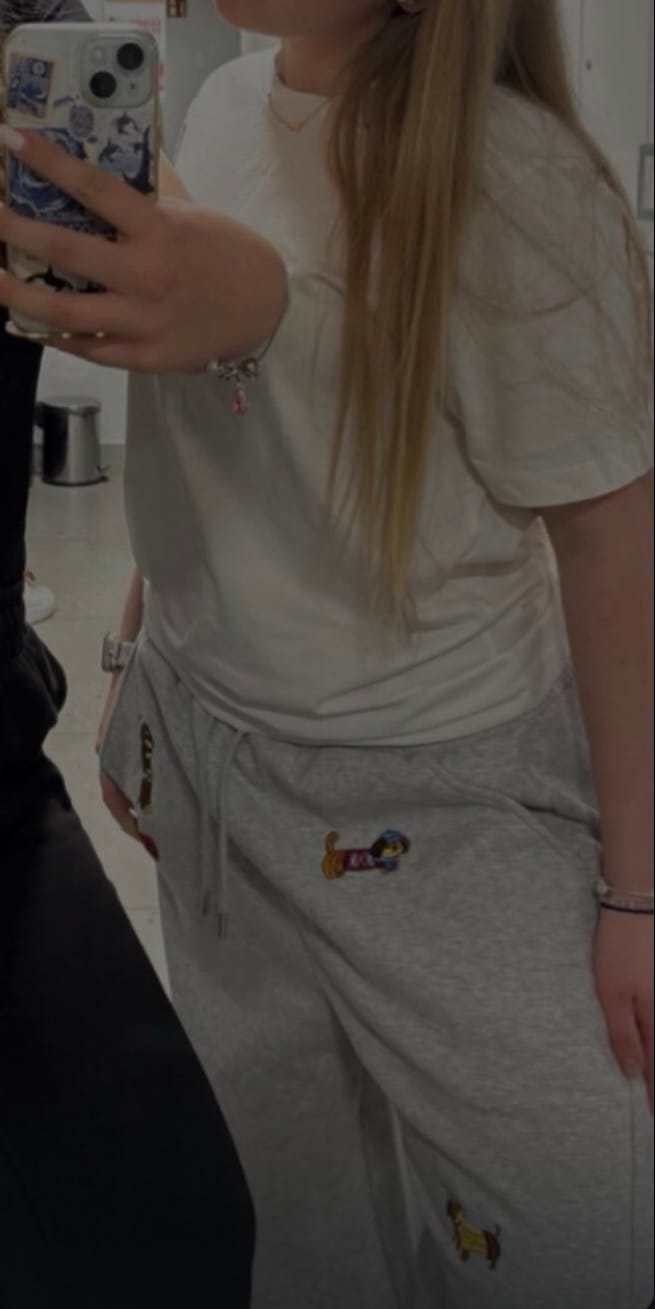 Customer photo review of Aelfric Eden Embroidery Dog Baggy Barrel Sweatpants