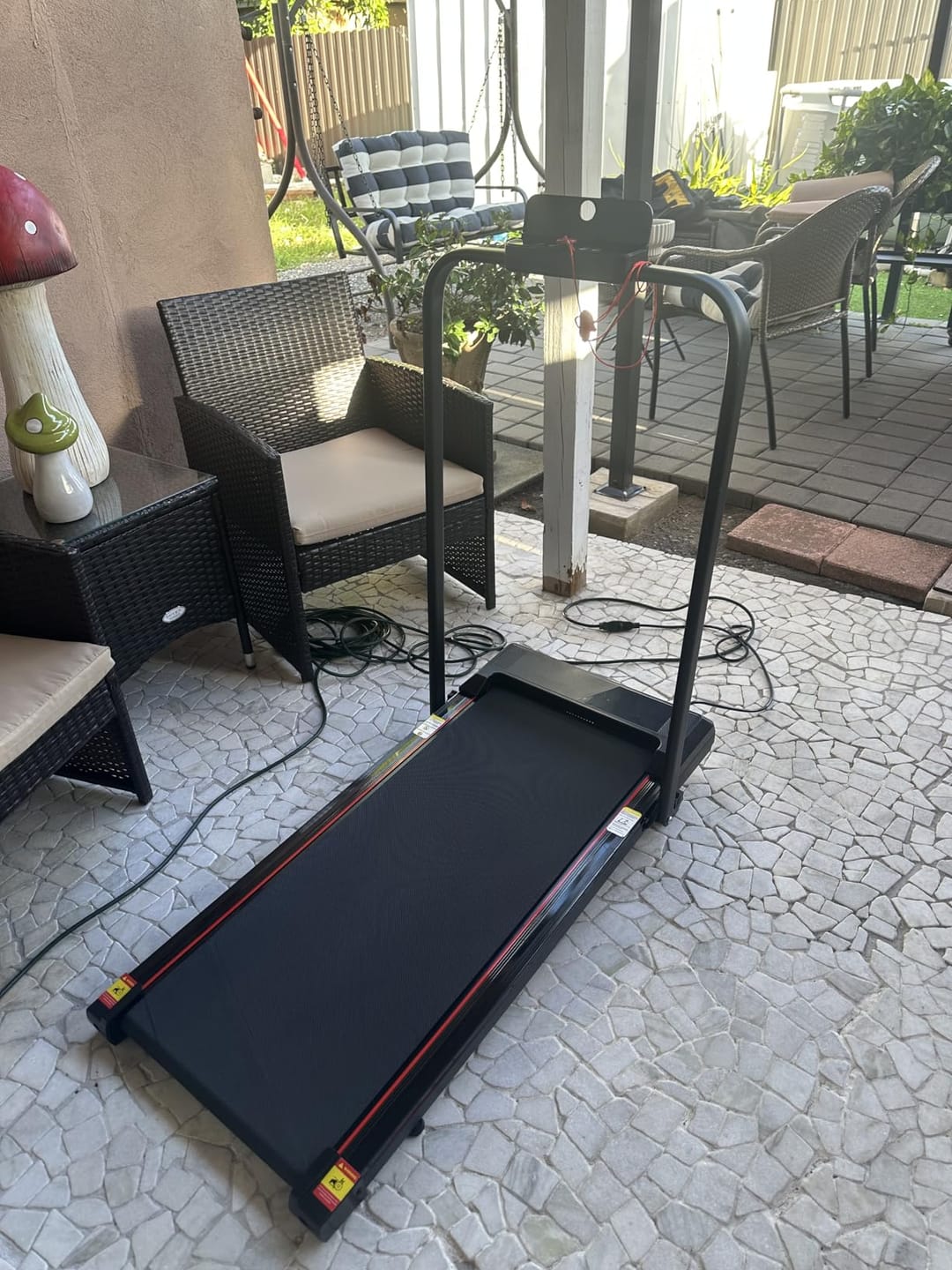 Customer photo review of Umay X5F Folding 3-in-1 Portable Treadmill with 16% Incline Max 10 KM/H