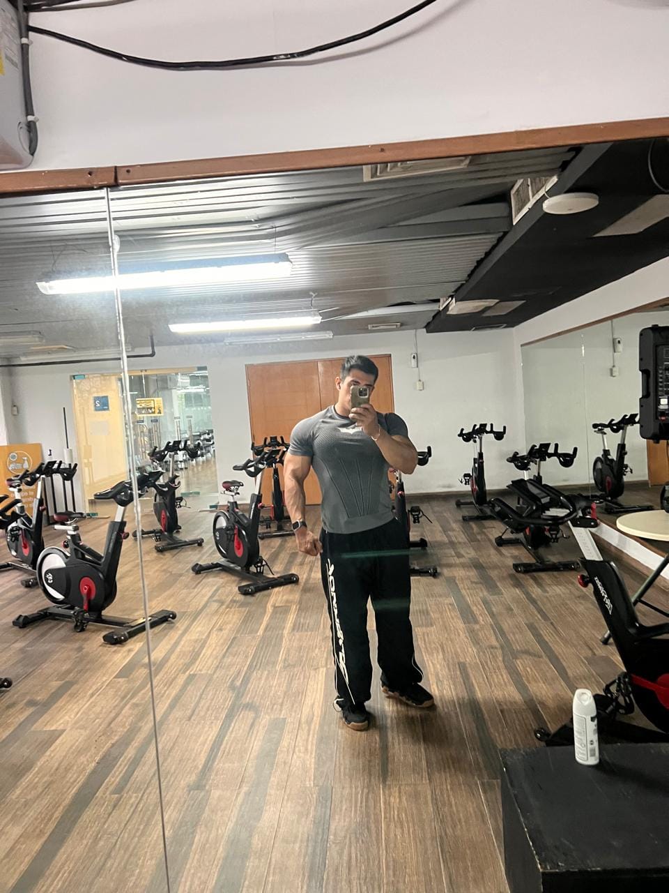 Customer photo review of 2113 - Foundation Track Pants