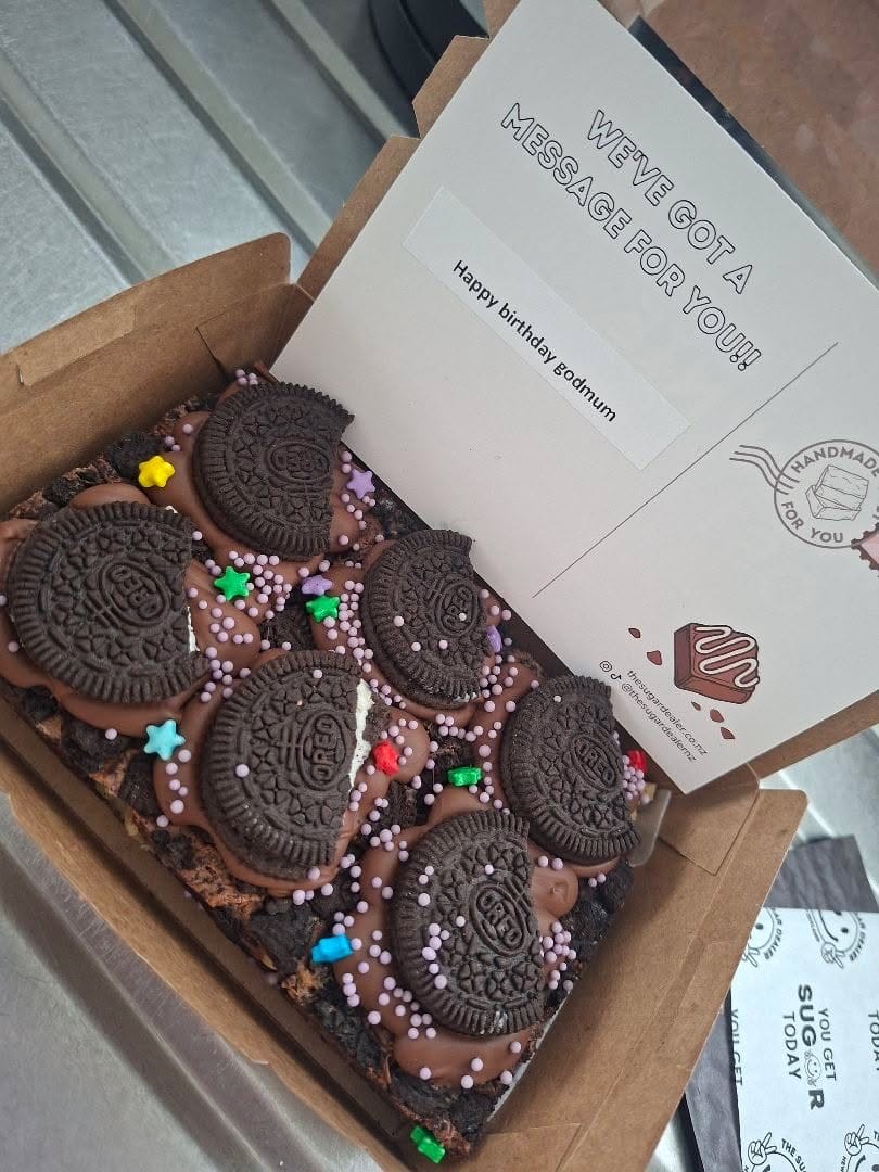 Customer photo review of Mini cheesecake brownie