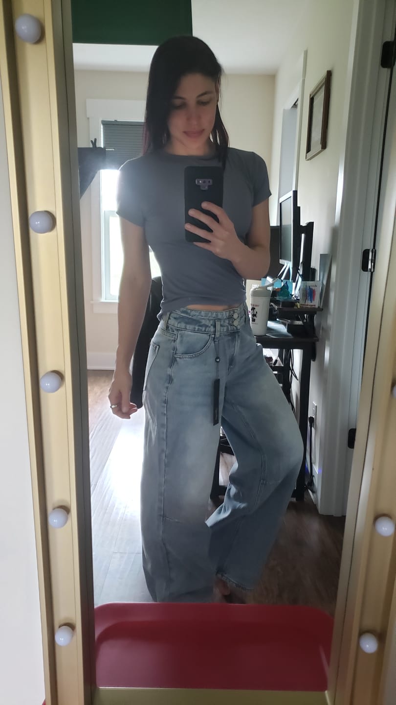 Customer photo review of W279 Sundown Jeans