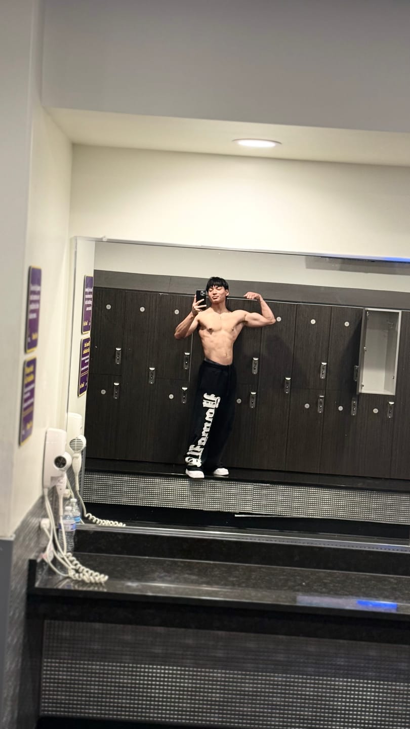 Customer photo review of 2127 - Big Patch Sweats