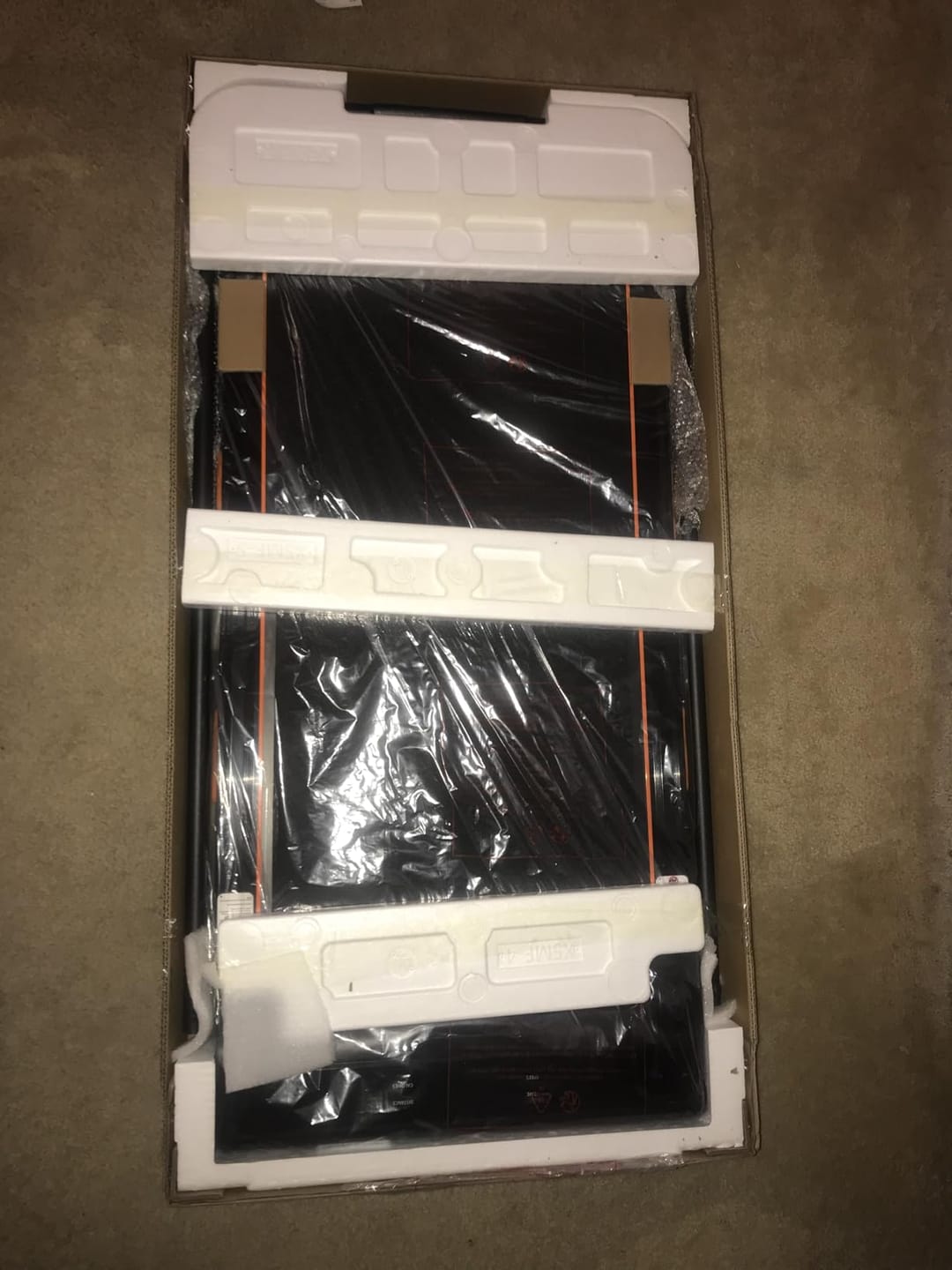 Customer photo review of Umay X5F Folding 3-in-1 Portable Treadmill with 16% Incline Max 10 KM/H