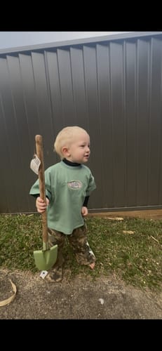 Customer photo review of Wylde Moss logo tee