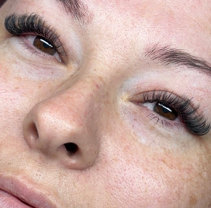 Customer photo review of Self Fanning Lash