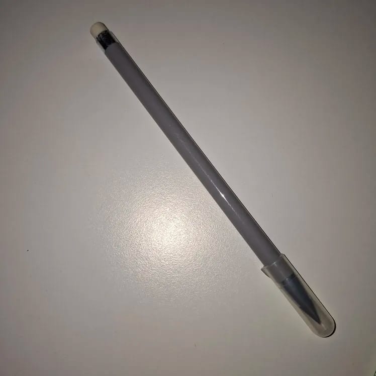 Customer photo review of Macaron Eternal Pencil