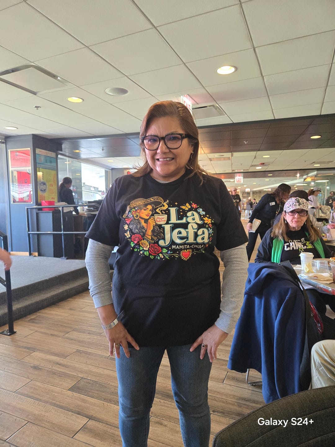 Customer photo review of La Jefa Mamita T-Shirt for Mexican Moms
