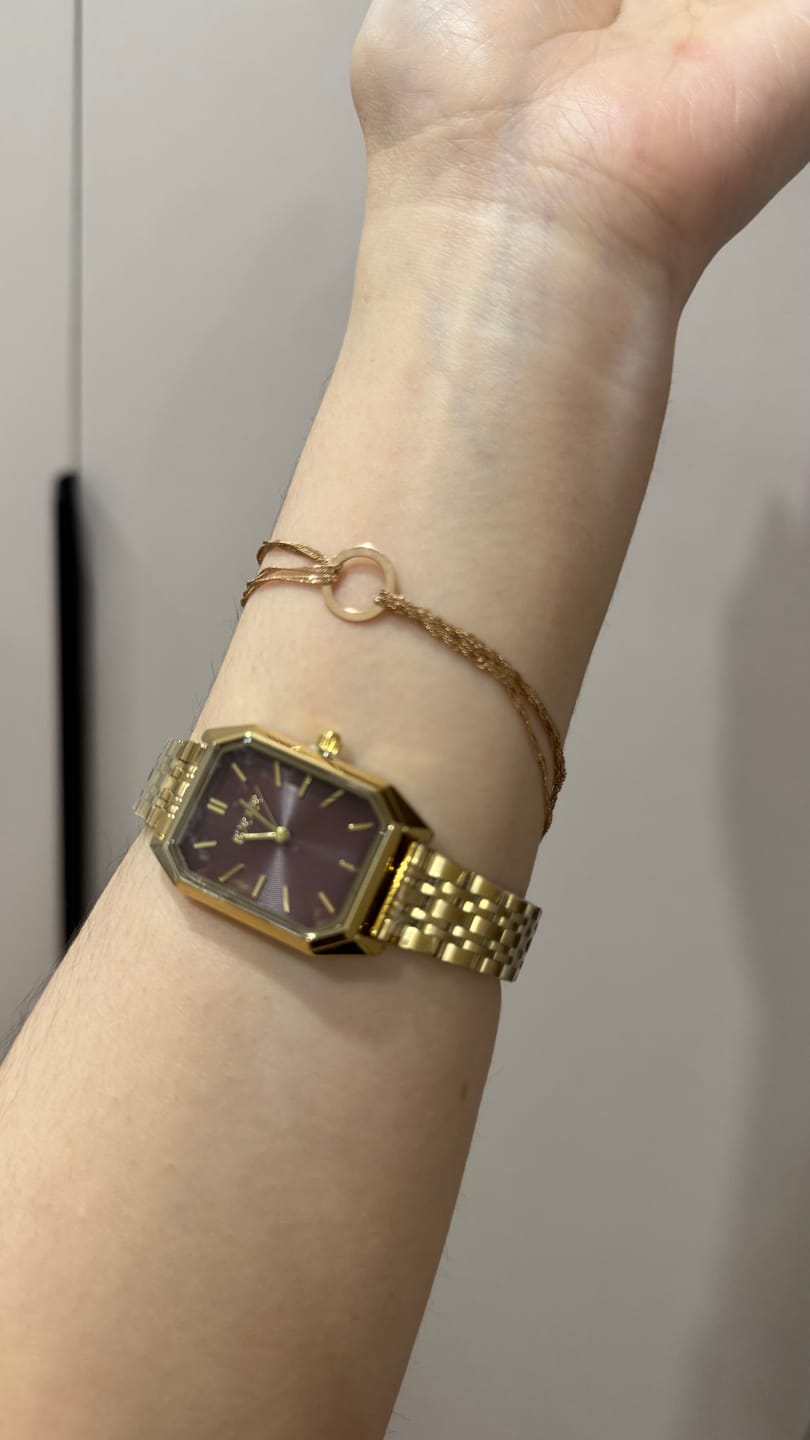 Customer photo review of Isabell Gold Burgundy