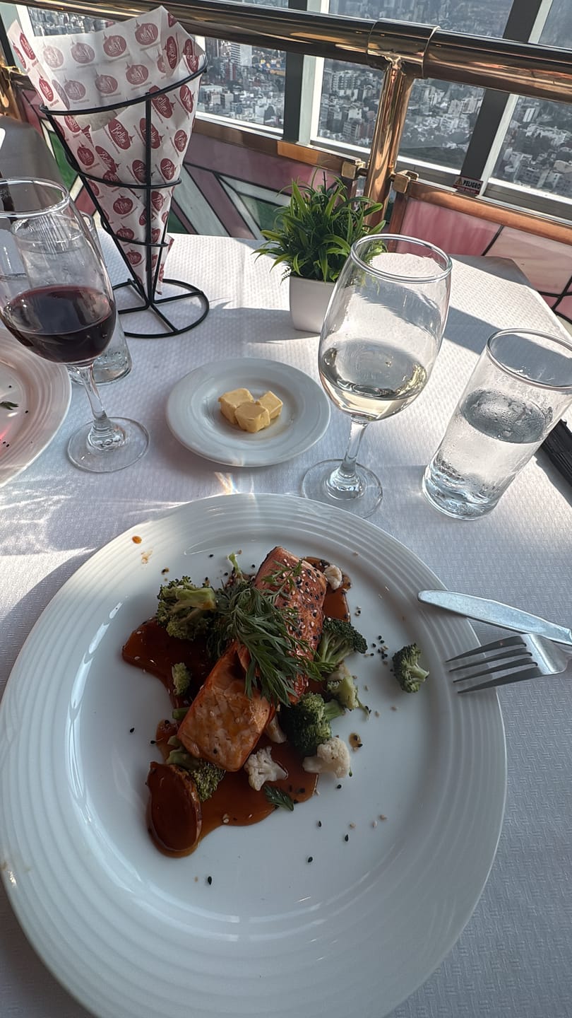 Customer photo review of Menú Golden