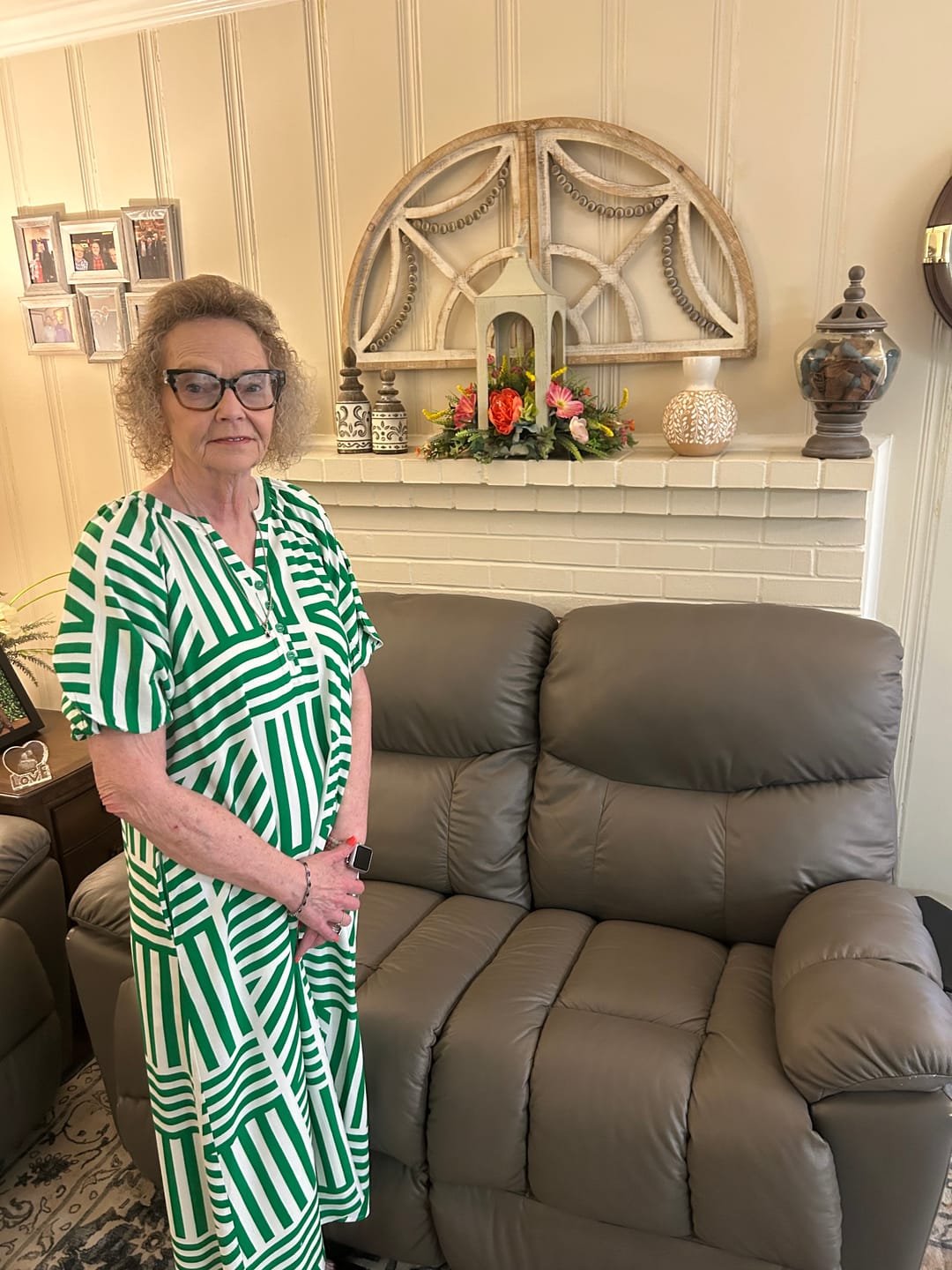 Customer photo review of Betsey's Tie Top Dress Pants