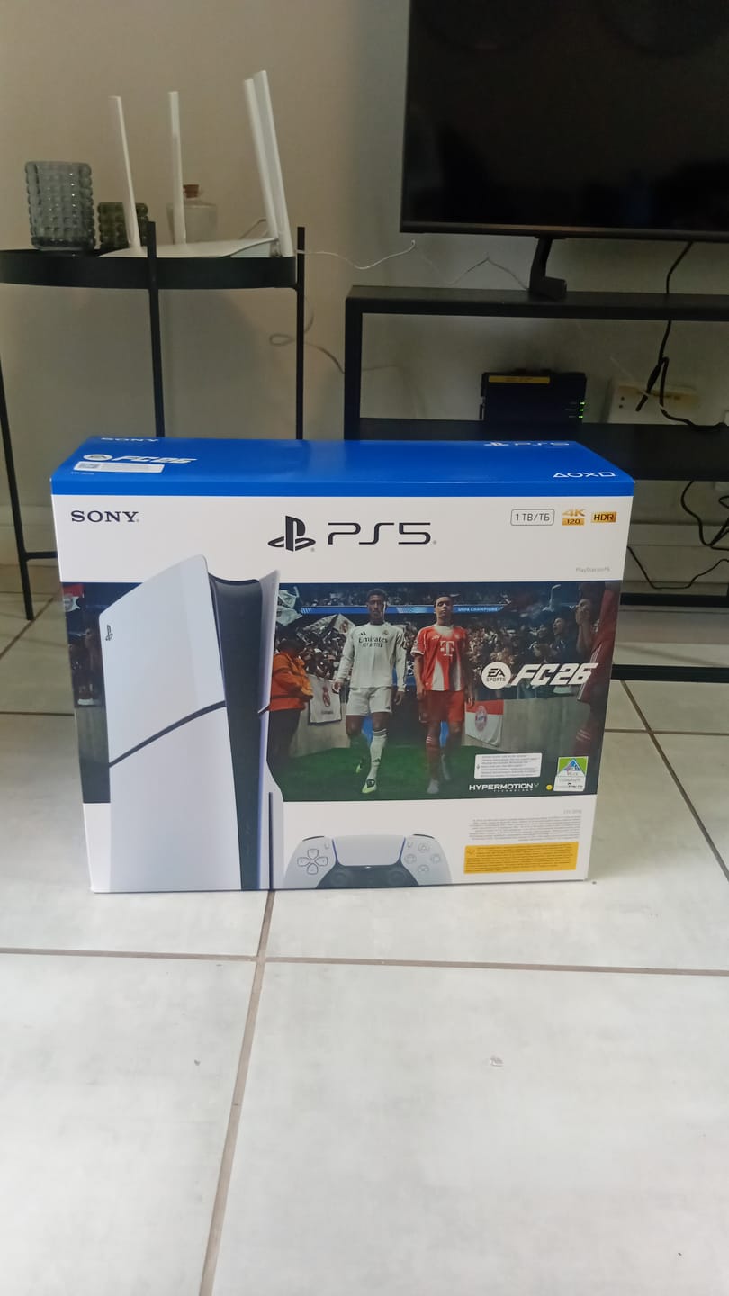 Customer photo review of PS5 Slim + EA FC 26 (Voucher)