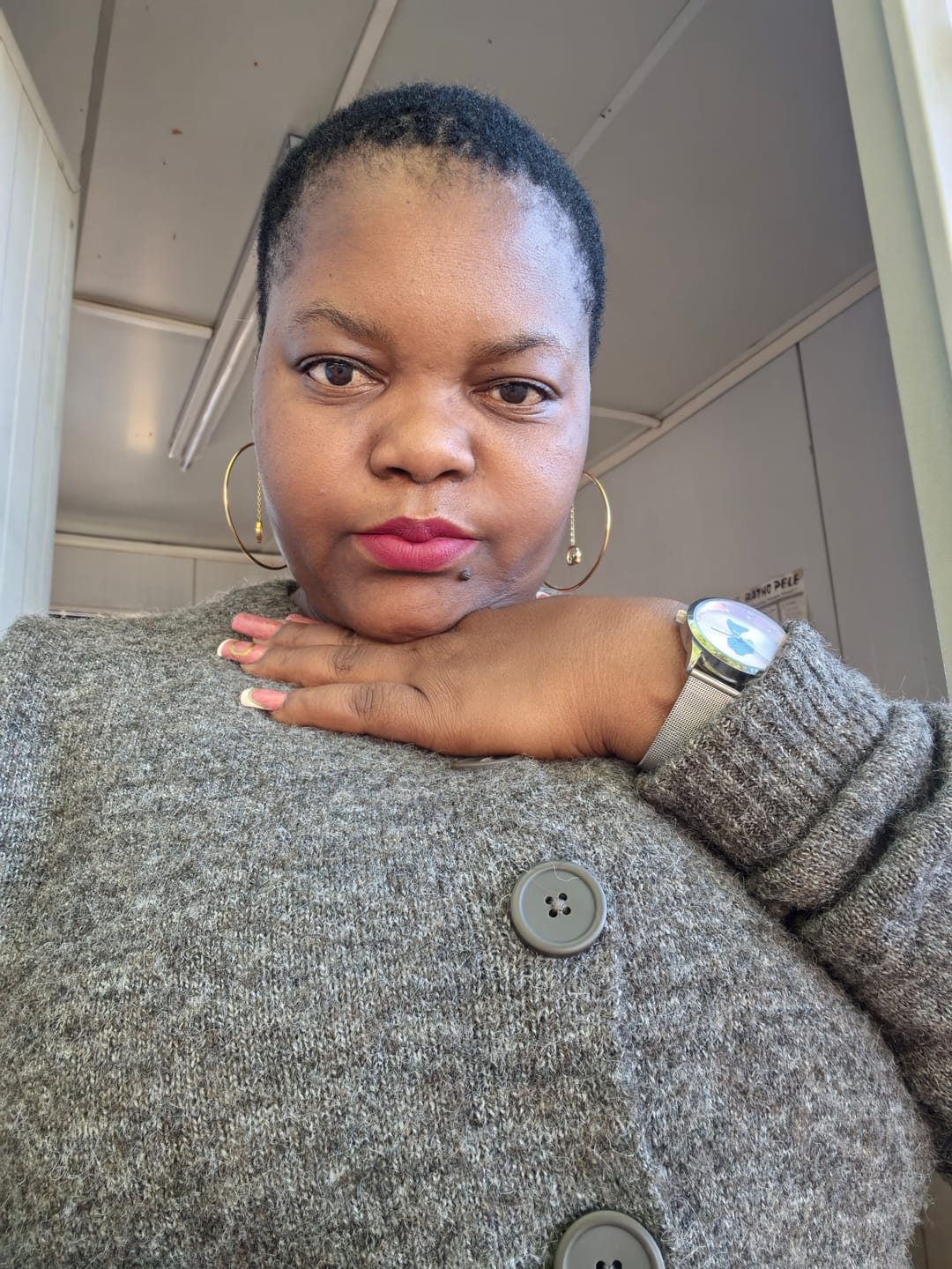 Customer photo review of Gold Era Drop Hoops