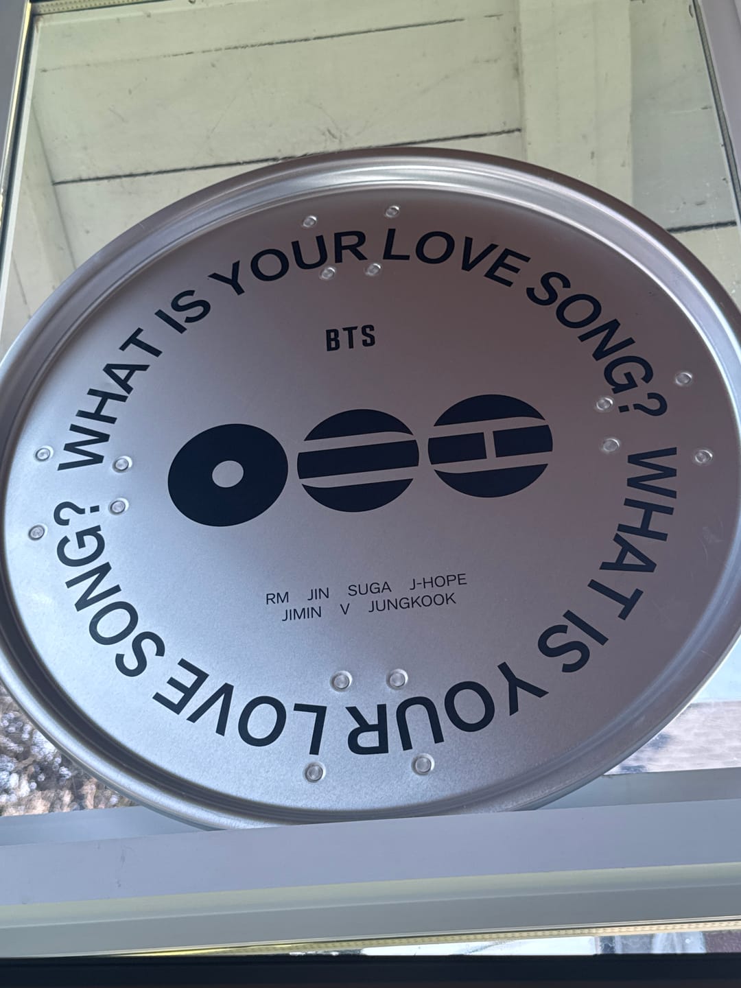 Customer photo review of [2ND / 3RD / 4TH PRE-ORDER] BTS - ARIRANG OFFICIAL MD HOODIE RED