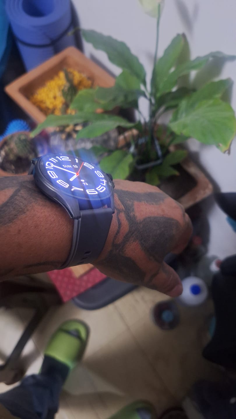 Customer photo review of Smartwatch Reloj Kronos Oblivion STF Pantalla Amoled 1.43" Resistencia al agua IP68 Negro