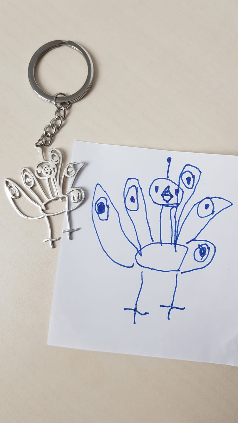 Customer photo review of Persönliche Kinderzeichnung als Halskette oder Anhänger