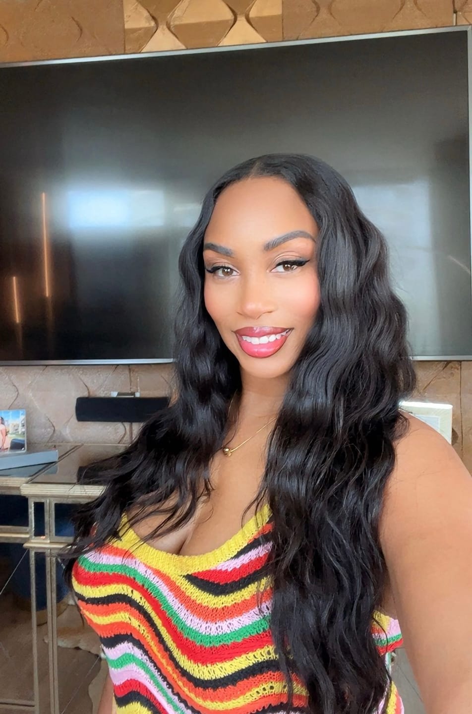 Customer photo review of Natural Wavy Volumizing Weft Extensions (Bundle Deals)