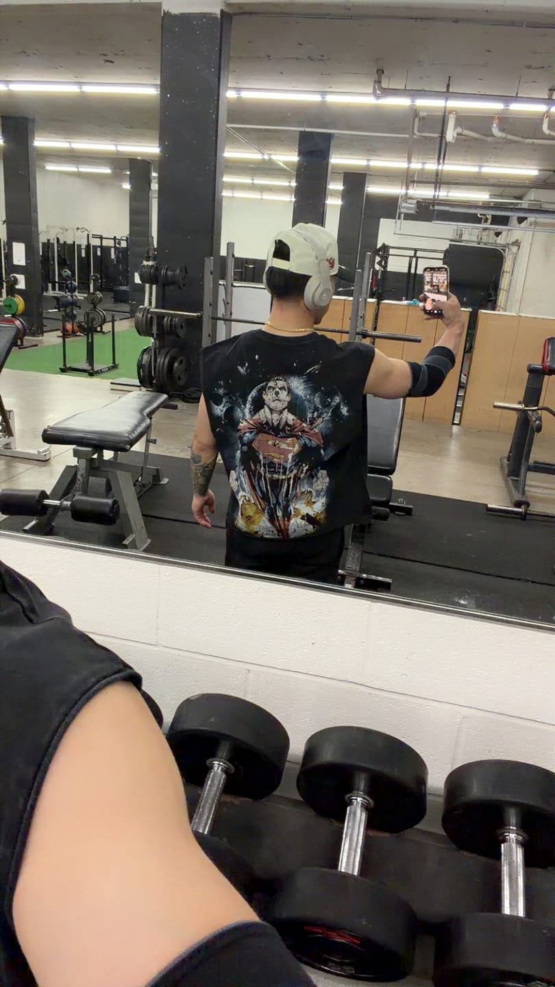 Customer photo review of 3004 - Superman Cut-Offs