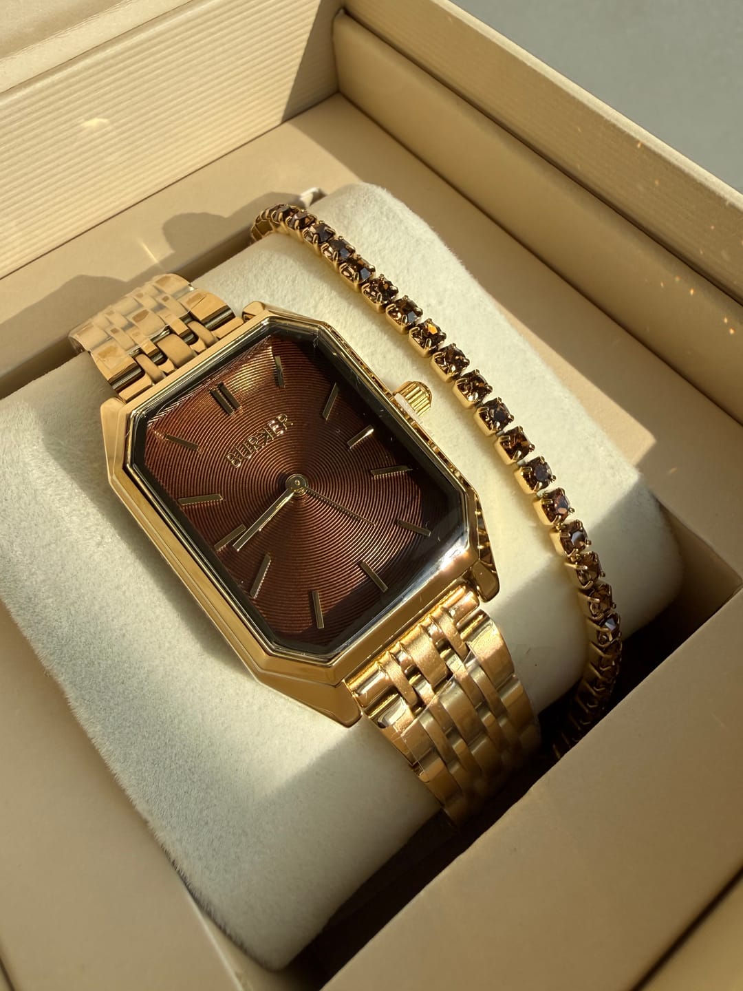 Customer photo review of Isabell Gold Brown