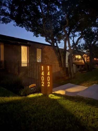 Customer photo review of Address Column