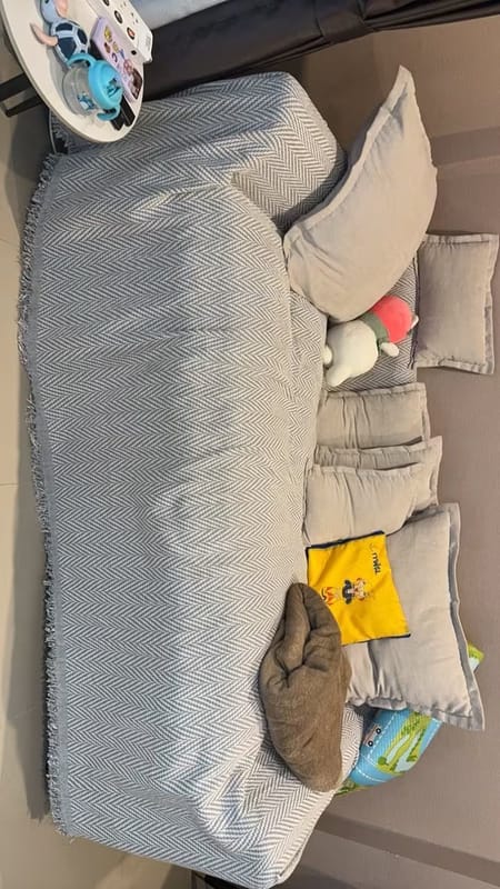 Customer photo review of Herringbone Sofa Cover – Elegant Microfiber Protector