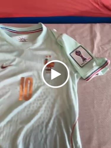Customer video review of Maillot 2026 France Extérieur  player
